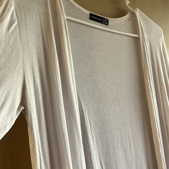 Cover - Picture 2 of 3